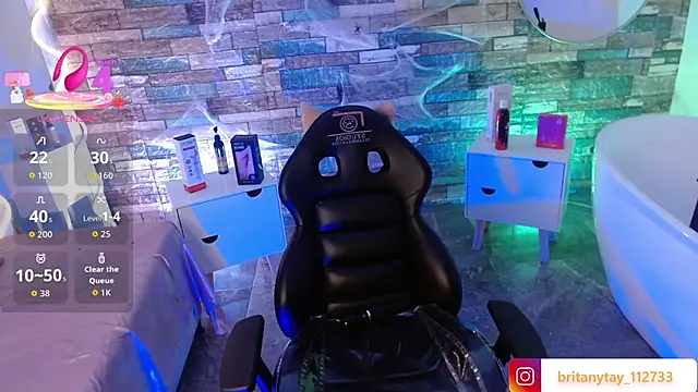 boyfox tay online show from November 6, 4:13 am