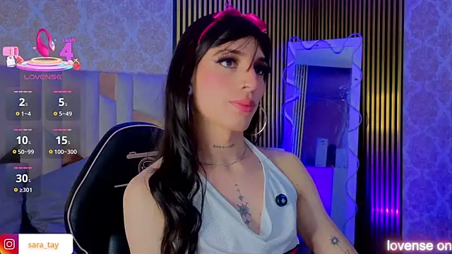 Snapshot of boyfox_tay chatting on June 20, 4:04 am boyfox tay online show from June 20, 4:04 am