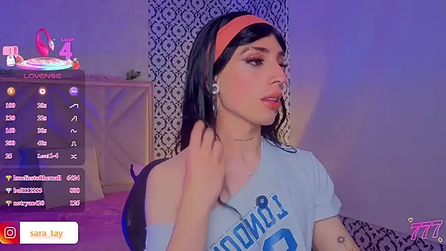 Snapshot of boyfox_tay chatting on July 25, 4:37 pm boyfox tay online show from July 25, 4:37 pm