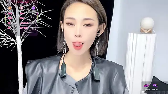 xiaoyue8888 online show from September 29, 1:55 am