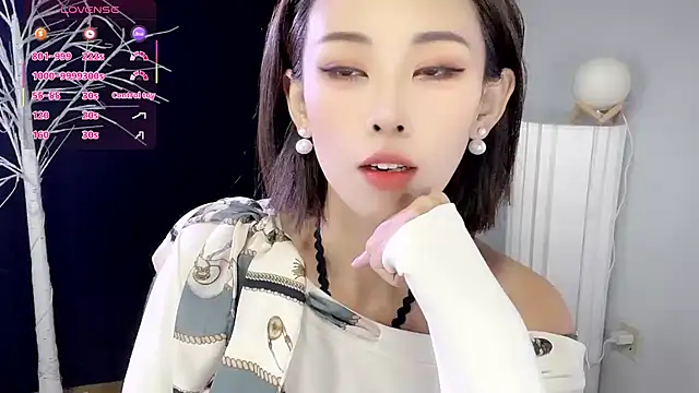 xiaoyue8888 online show from October 8, 1:58 am