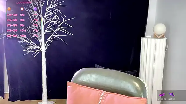 xiaoyue8888 online show from October 14, 2:23 am