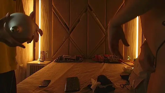 Hotcouple 222 online show from March 18, 7:28 pm