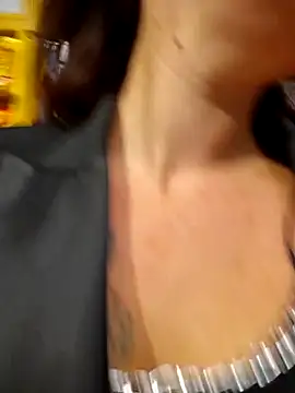 Snapshot of littleladyshelly chatting on September 17, 6:37 am littleladyshelly online show from September 17, 6:37 am