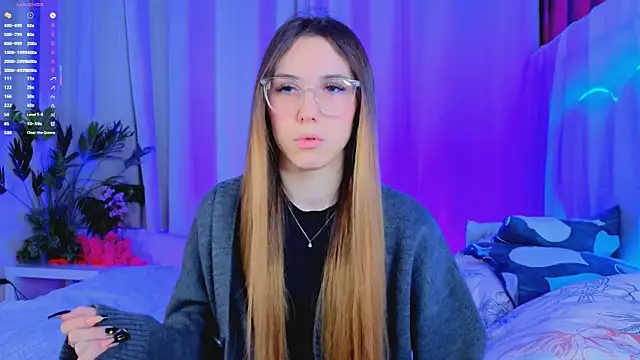 -CindyLou online show from November 29, 5:21 am