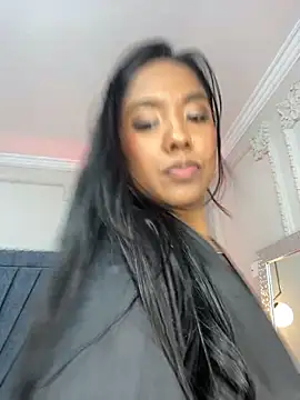 Mia Roset online show from September 12, 1:28 am