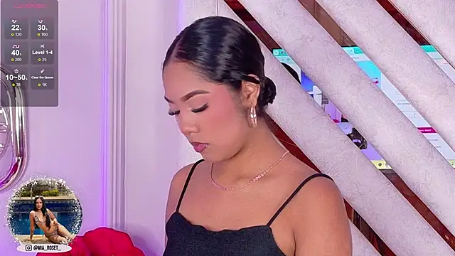 Snapshot of Mia_Roset chatting on October 18, 1:23 pm Mia Roset online show from October 18, 1:23 pm