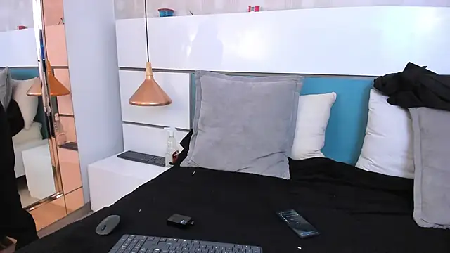 Ashkoreh online show from January 13, 5:51 pm