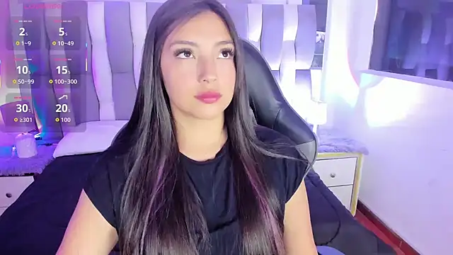 Adaara Rey online show from October 14, 8:20 pm