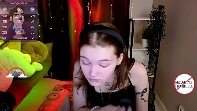 Dilara xBaby online show from July 25, 9:45 pm