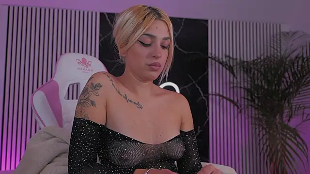 daisyblushh online show from November 8, 7:34 pm