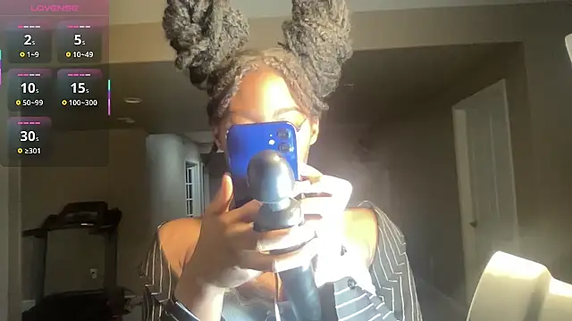 maskedgirl5005 online show from September 25, 8:12 pm