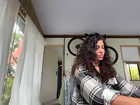 Snapshot of deusaludovica chatting on May 16, 4:28 pm deusaludovica online show from May 16, 4:28 pm