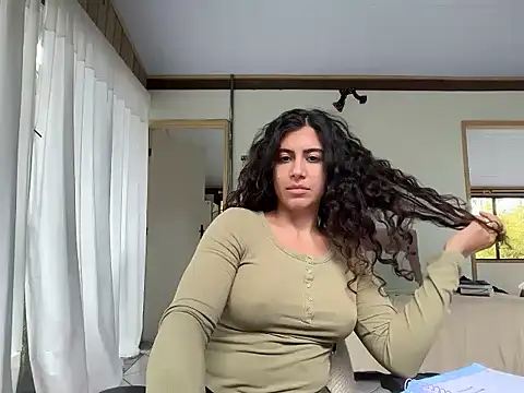 Snapshot of deusaludovica chatting on May 25, 4:13 pm deusaludovica online show from May 25, 4:13 pm