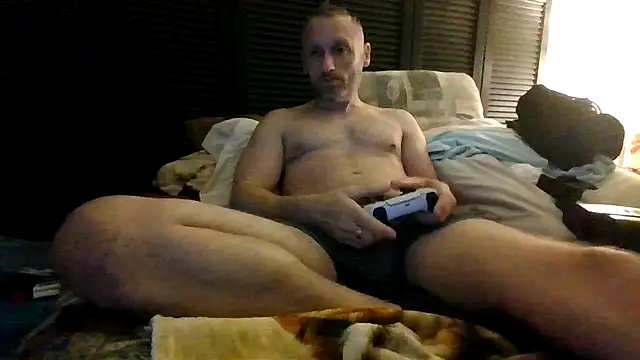 Snapshot of Scott654538 chatting on May 21, 7:15 am Scott654538 online show from May 21, 7:15 am