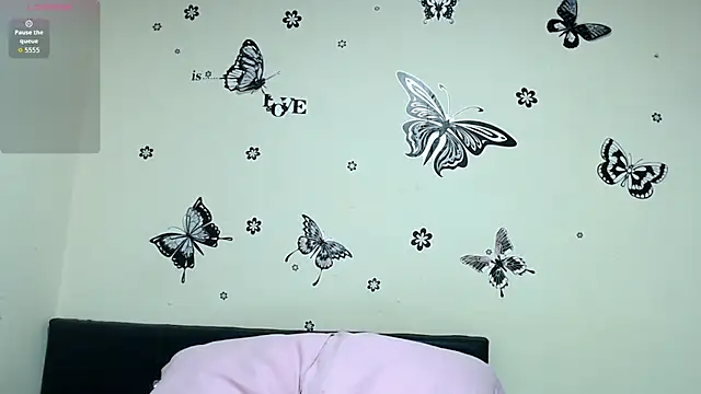 liz7skinny online show from June 12, 9:14 pm