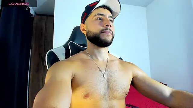 Snapshot of bryan_mugn chatting on September 21, 1:07 am bryan mugn online show from September 21, 1:07 am