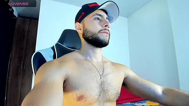 Snapshot of bryan_mugn chatting on October 5, 1:59 am bryan mugn online show from October 5, 1:59 am