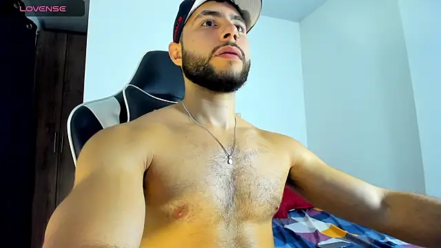 Snapshot of bryan_mugn chatting on October 8, 3:59 am bryan mugn online show from October 8, 3:59 am