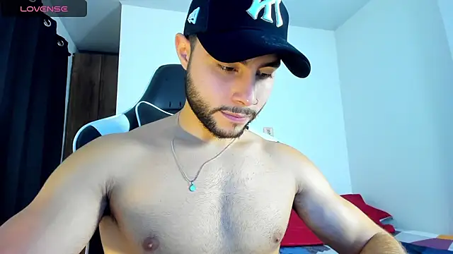 Snapshot of bryan_mugn chatting on October 13, 2:55 am bryan mugn online show from October 13, 2:55 am