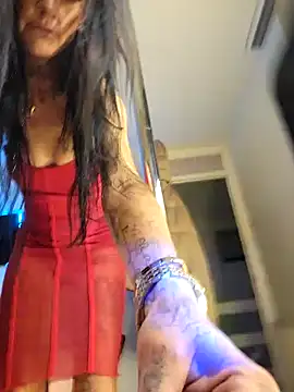 Snapshot of Tannedtattooed69 chatting on December 3, 9:02 pm Tannedtattooed69 online show from December 3, 9:02 pm