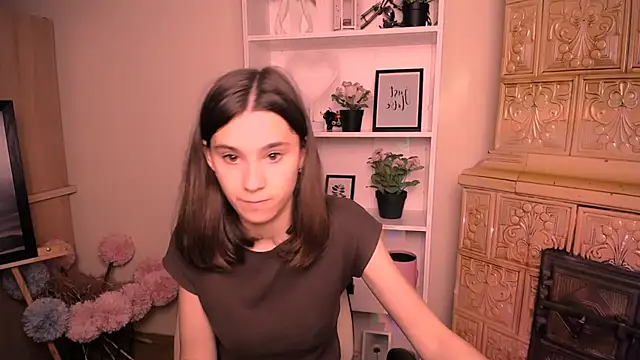 RosaRay  online show from June 4, 7:03 am