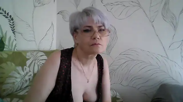 Catty Lady online show from September 10, 3:45 pm