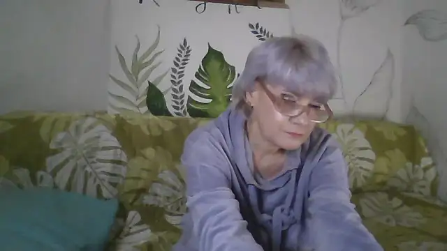 Catty Lady online show from January 13, 6:24 pm