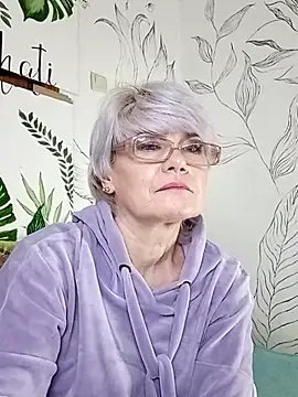 Catty Lady online show from February 4, 8:58 pm