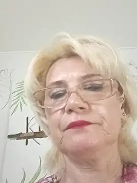 Catty Lady online show from June 20, 6:44 pm