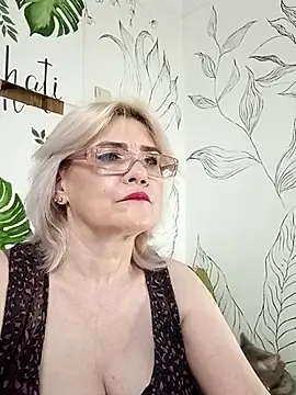 Catty Lady online show from July 17, 7:52 pm