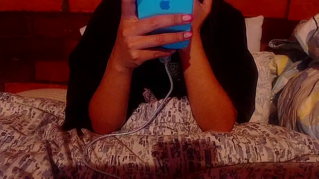 Snapshot of sabrina_v_ chatting on September 10, 10:15 am sabrina v online show from September 10, 10:15 am