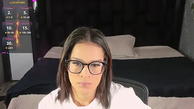 ZoeWestt online show from September 17, 12:51 pm