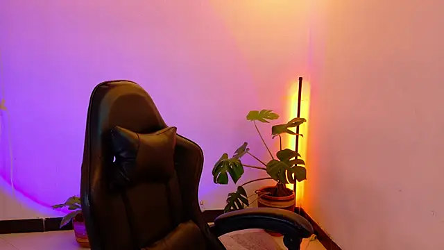 Sarasavage online show from July 15, 1:49 pm
