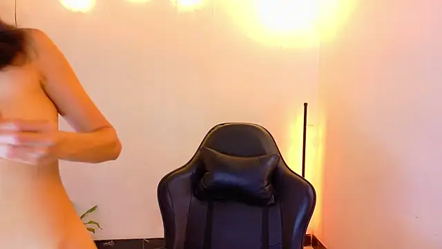 Sarasavage online show from July 20, 7:49 pm