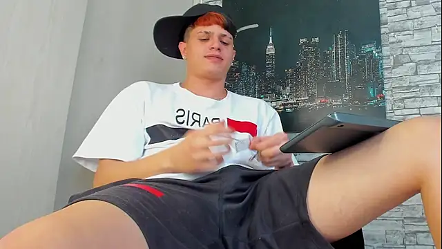 Themasterhades 777 online show from October 12, 7:35 pm