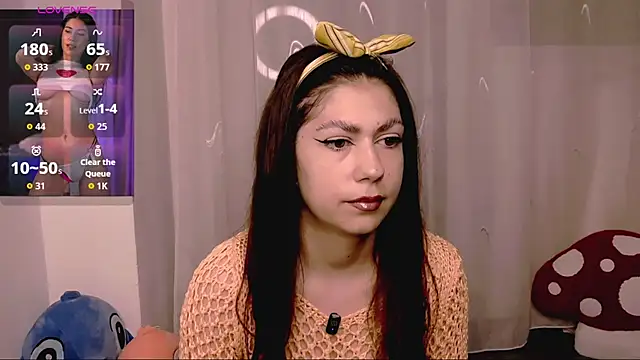 Snapshot of M1kaylaRaven chatting on October 4, 3:37 am M1kaylaRaven online show from October 4, 3:37 am