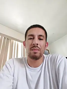 Snapshot of himNIGuys chatting on March 20, 6:35 pm himNIGuys online show from March 20, 6:35 pm