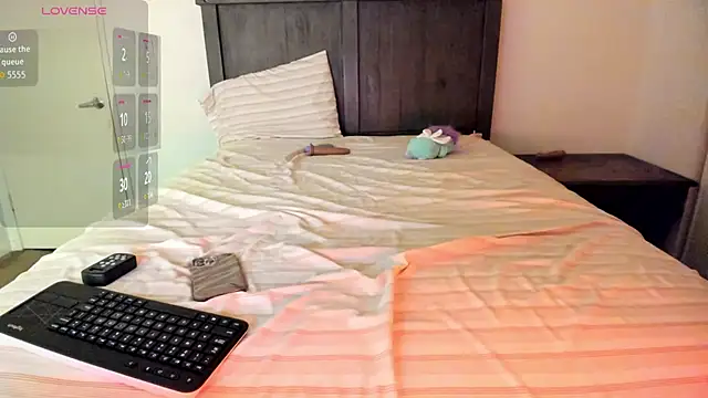 mayaamor online show from December 1, 7:13 am