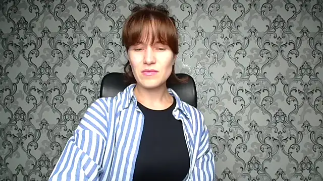 Snapshot of Kelly_Kisss chatting on November 2, 6:10 pm Kelly Kisss online show from November 2, 6:10 pm