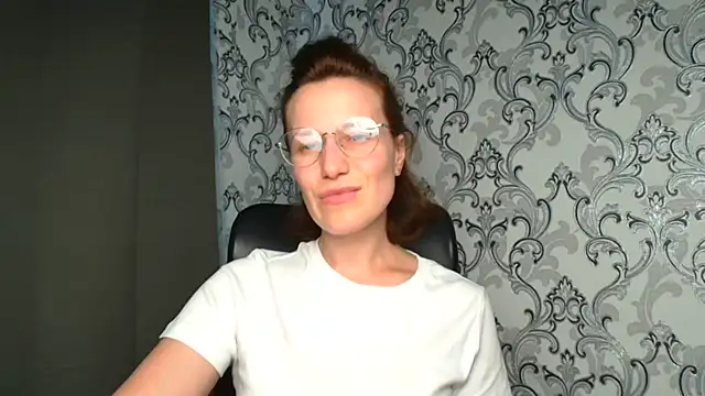 Kelly Kisss online show from June 15, 11:23 am
