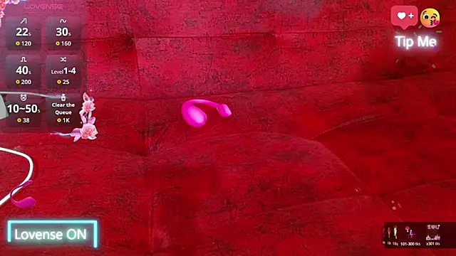 Snapshot of naomi_powel chatting on October 31, 9:16 pm naomi powel online show from October 31, 9:16 pm