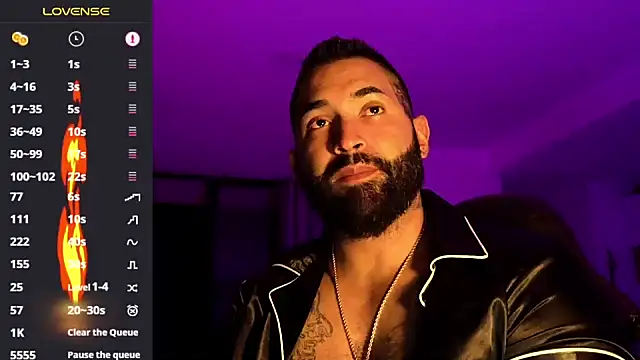 Max-prada online show from July 30, 1:59 am