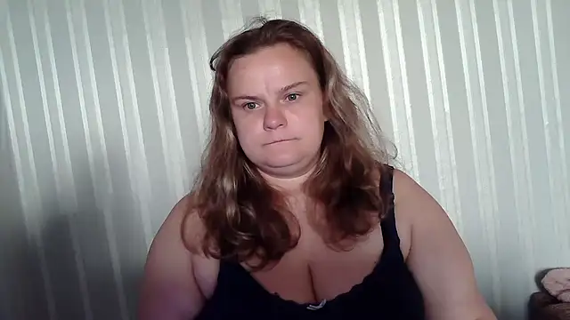 HollyXEva online show from September 9, 6:02 am