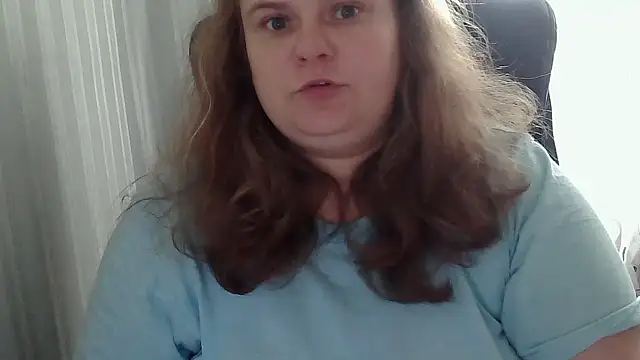 HollyXEva online show from September 20, 9:32 am