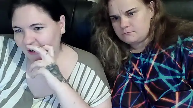 HollyXEva online show from September 23, 6:11 pm