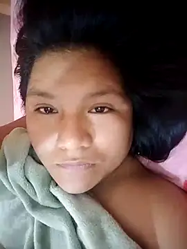 Snapshot of vea_m chatting on June 20, 7:27 pm vea m online show from June 20, 7:27 pm