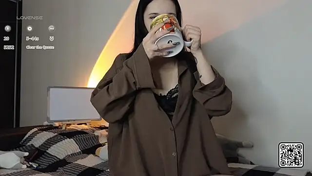 OdelynBagge online show from November 14, 5:11 pm