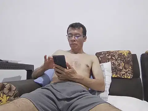 skinnylatino51 online show from July 14, 1:19 am