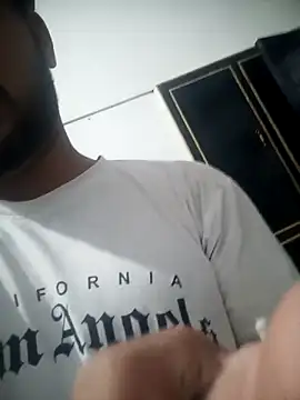 Snapshot of Kartikkartik8595 chatting on November 4, 8:30 pm Kartikkartik8595 online show from November 4, 8:30 pm